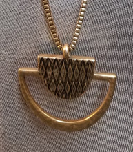 Load image into Gallery viewer, Lucky Brand Pendant Necklace