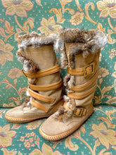 Load image into Gallery viewer, Tory Burch Cozy Boots